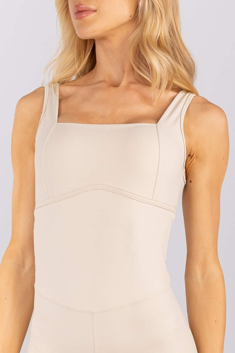 K4769-B_Macaquinho_com_Decote_Reto_e_Alcas_Largas_Off-White__Ref:_K4769-B