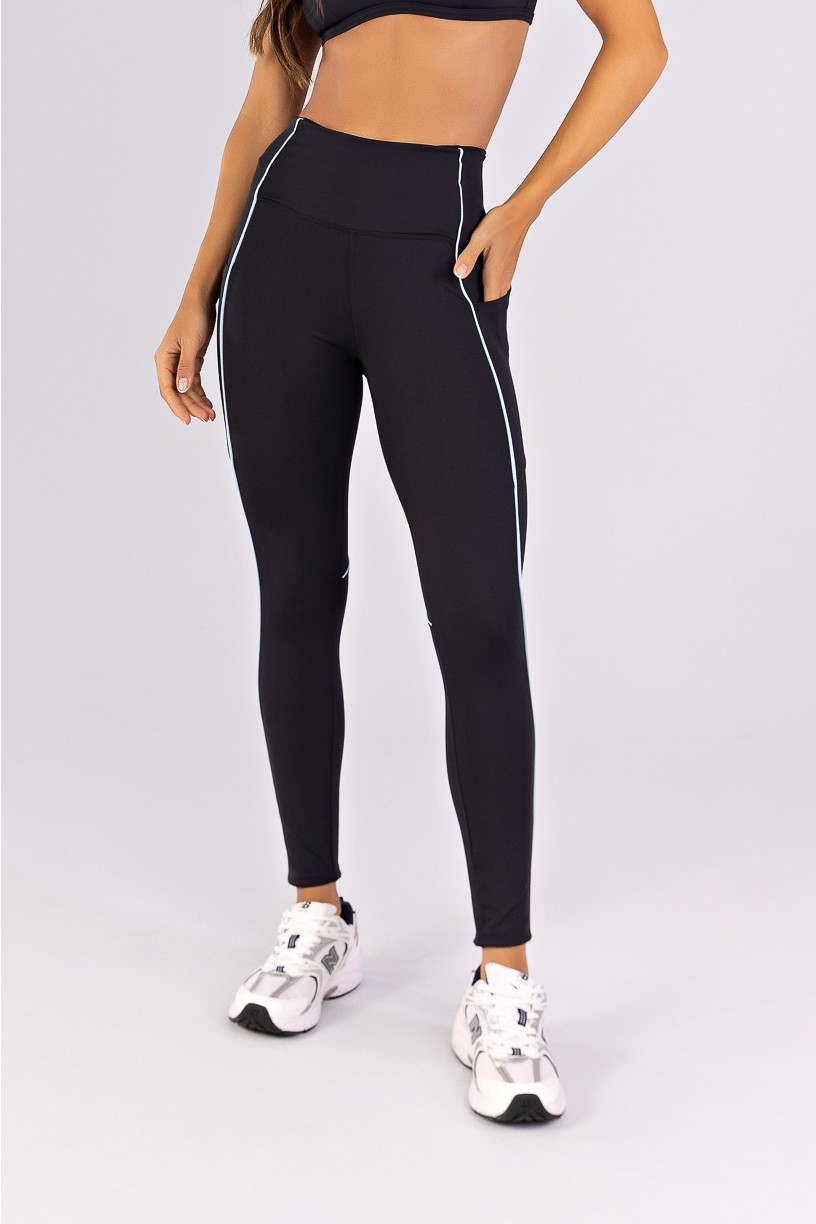 K4647-D_Calca_Legging_com_Bolsos_e_Vivo_Preto__Glacial__Ref:_K4647-D