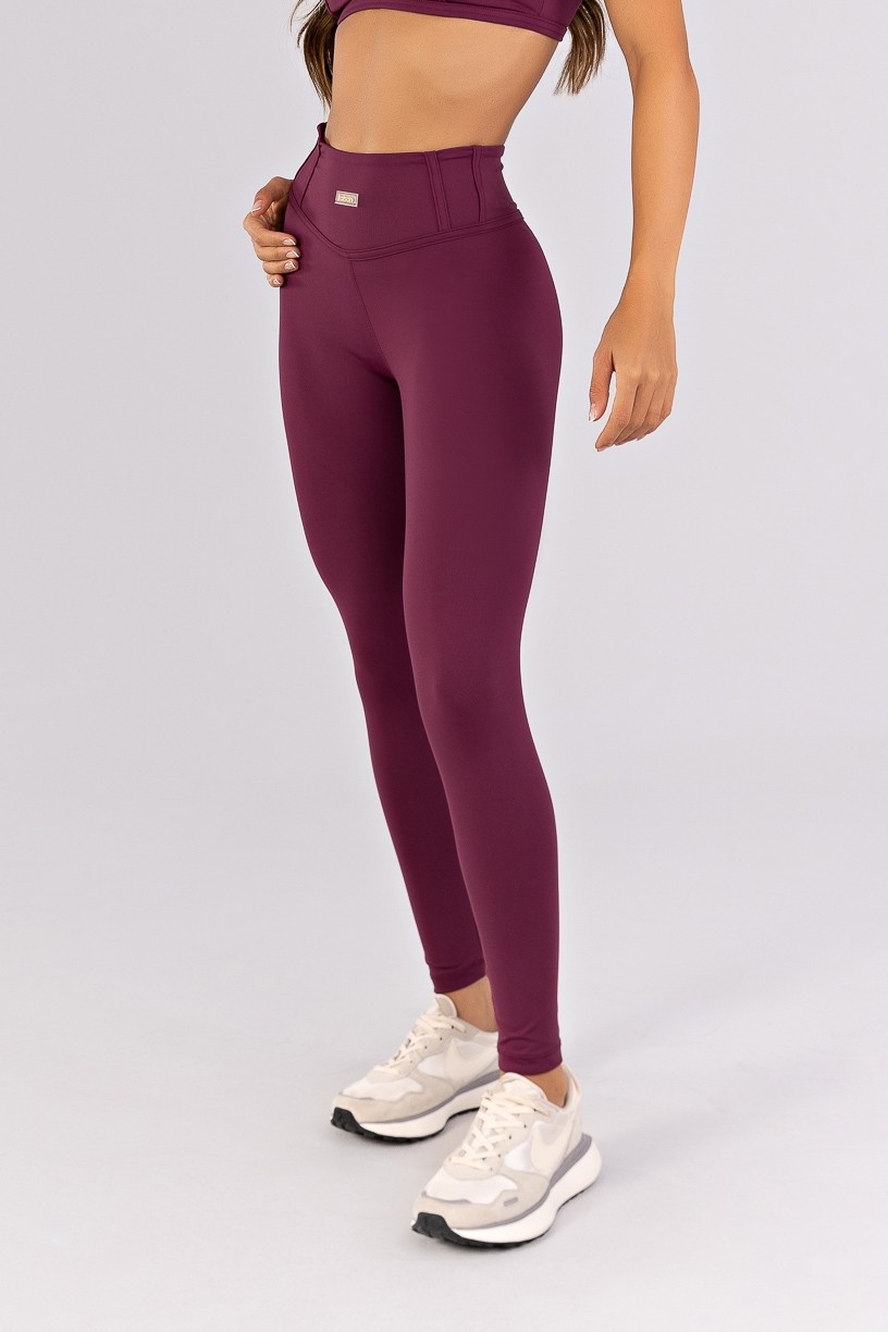 K4650-C_Calca_Legging_sem_Gancho_e_Detalhes_Em_Chapado_Uva__Ref:_K4650-C