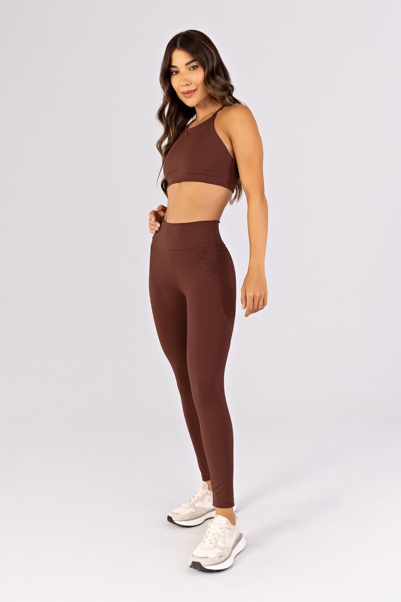 K4782-B_Calca_Legging_com_Bolsos_e_Recortes_Cafe__Ref:_K4782-B