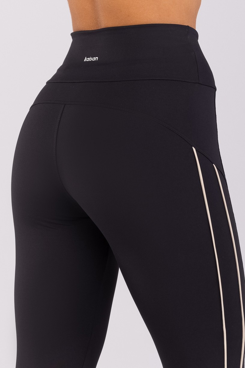 K4785-A_Calca_Legging_com_Recortes_e_Vivos_Duplos_Preto__Off-White__Ref:_K4785-A