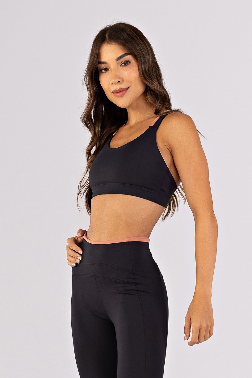 K4790-B_Top_com_Alcas_Diferenciadas_em_Contraste_Preto__Telha__Ref:_K4790-B