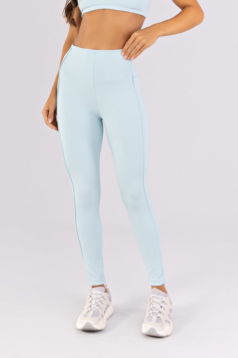 K4800-A_Calca_Legging_com_Vivos_sem_Cos_Aparente_na_Frente_Glacial__Ref:_K4800-A
