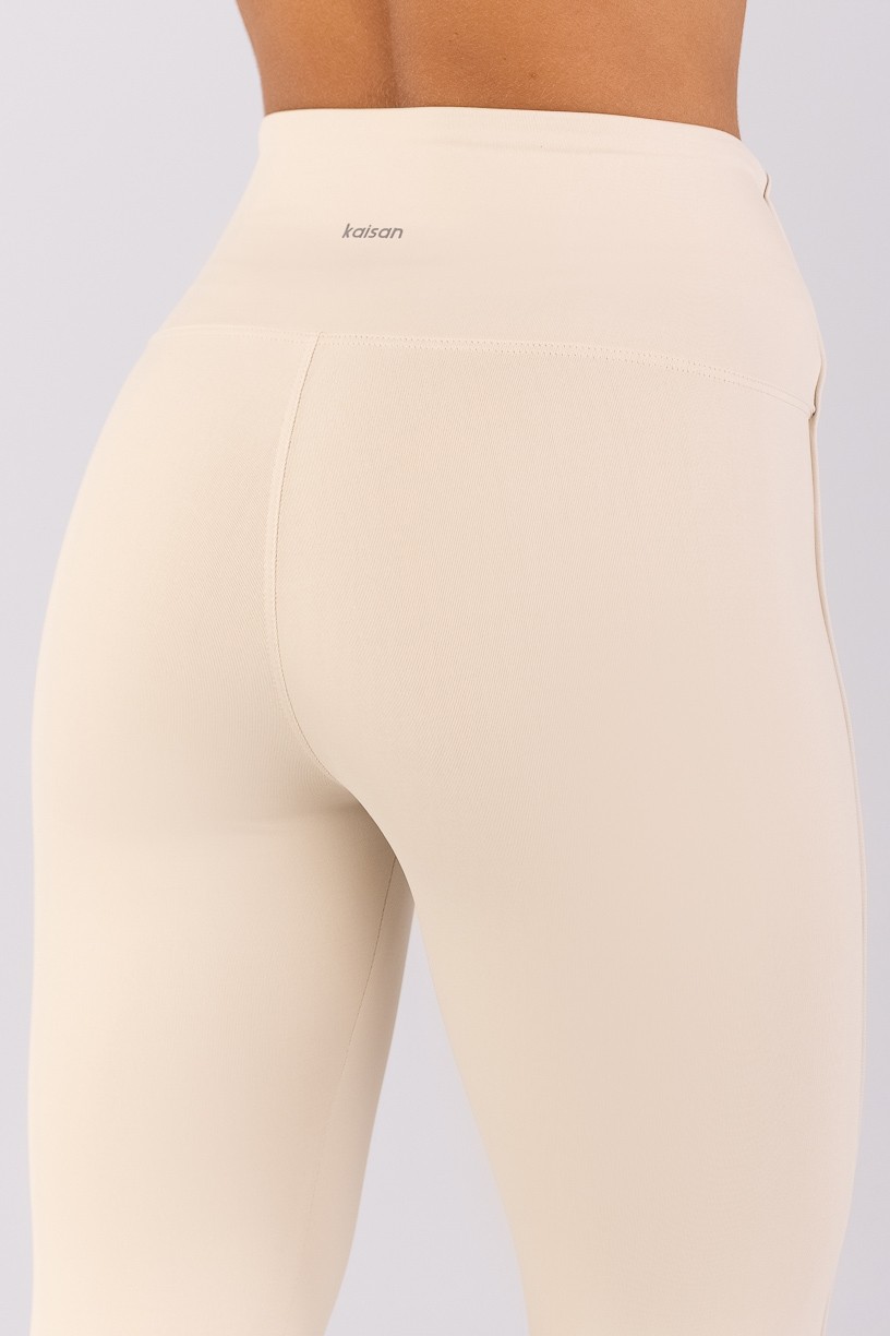 K4800-B_Calca_Legging_com_Vivos_sem_Cos_Aparente_na_Frente_Off-White__Ref:_K4800-B