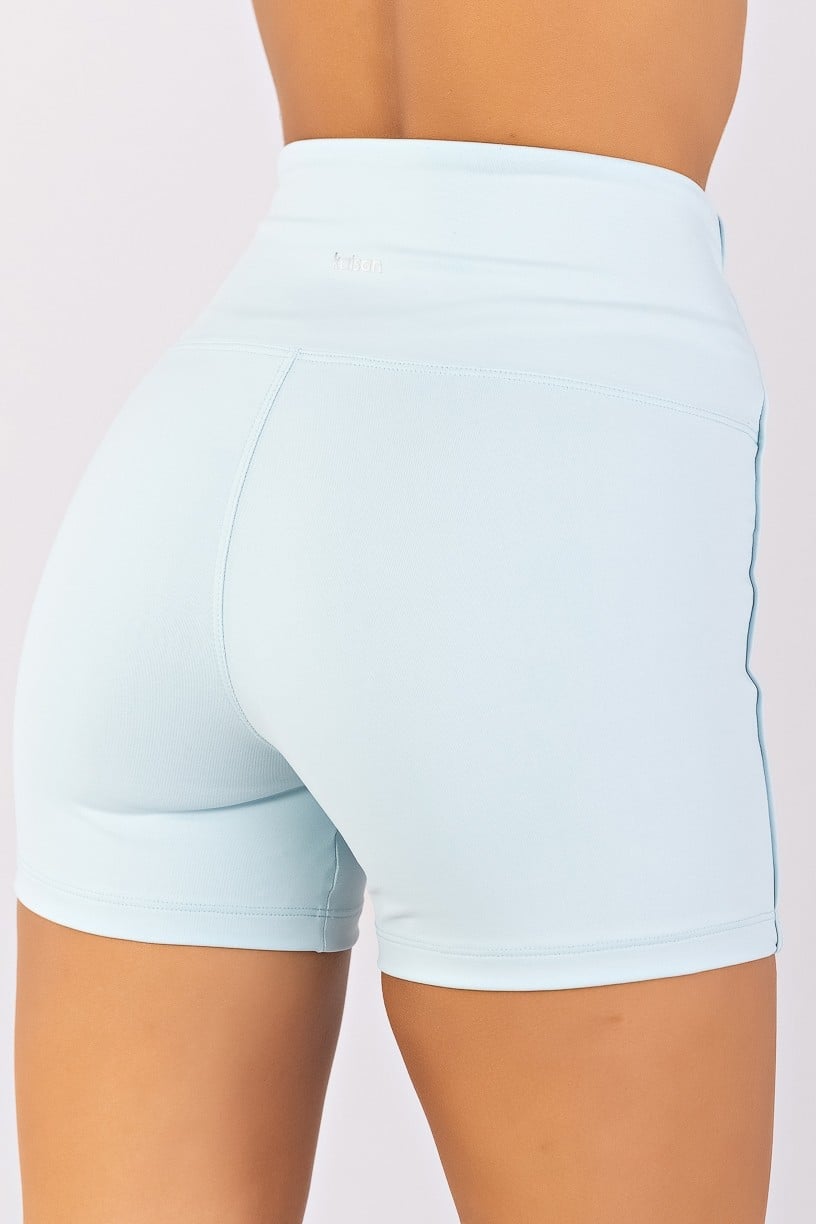 K4801-A_Short_com_Vivos_sem_Cos_Aparente_na_Frente_Glacial__Ref:_K4801-A
