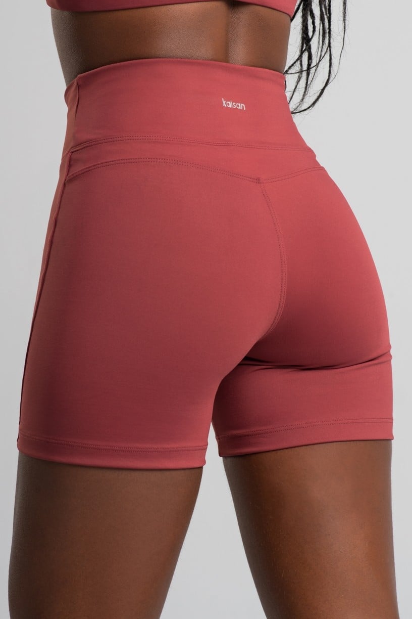 K4823-C_Short_sem_Gancho_com_Recortes_Rum__Ref:_K4823-C
