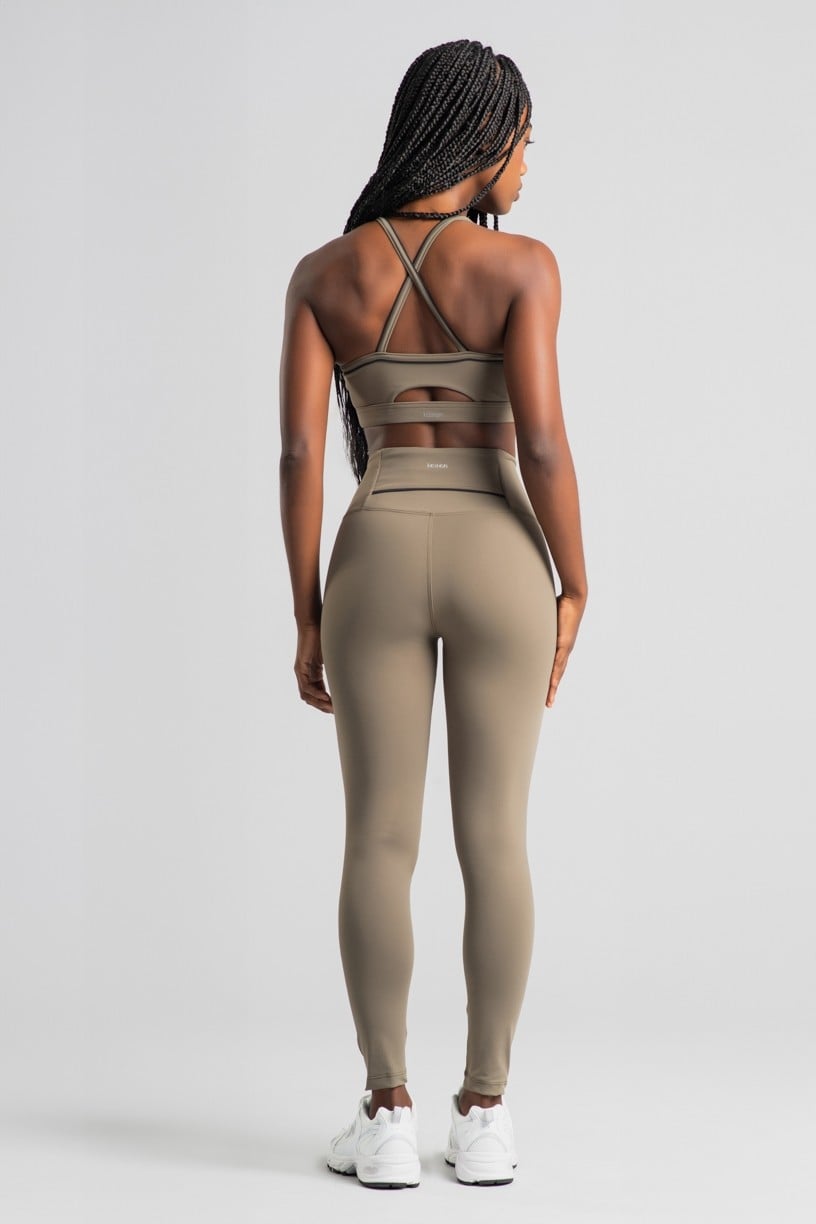 K4837-A_Calca_Legging_com_Bolso_no_Cos_e_Vivo_Contrastante_Oliva__Preto__Ref:_K4837-A