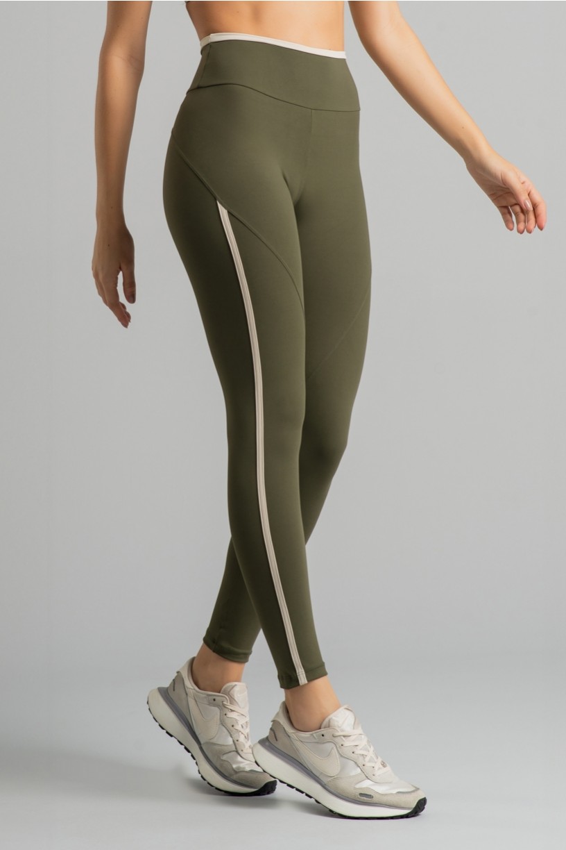 K4694-C_Calca_Legging_com_Chapado_e_Vira_Militar__Off-White__Ref:_K4694-C