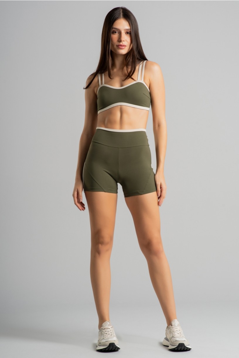 K4695-C_Short_com_Chapado_e_Vira_Militar__Off-White__Ref:_K4695-C