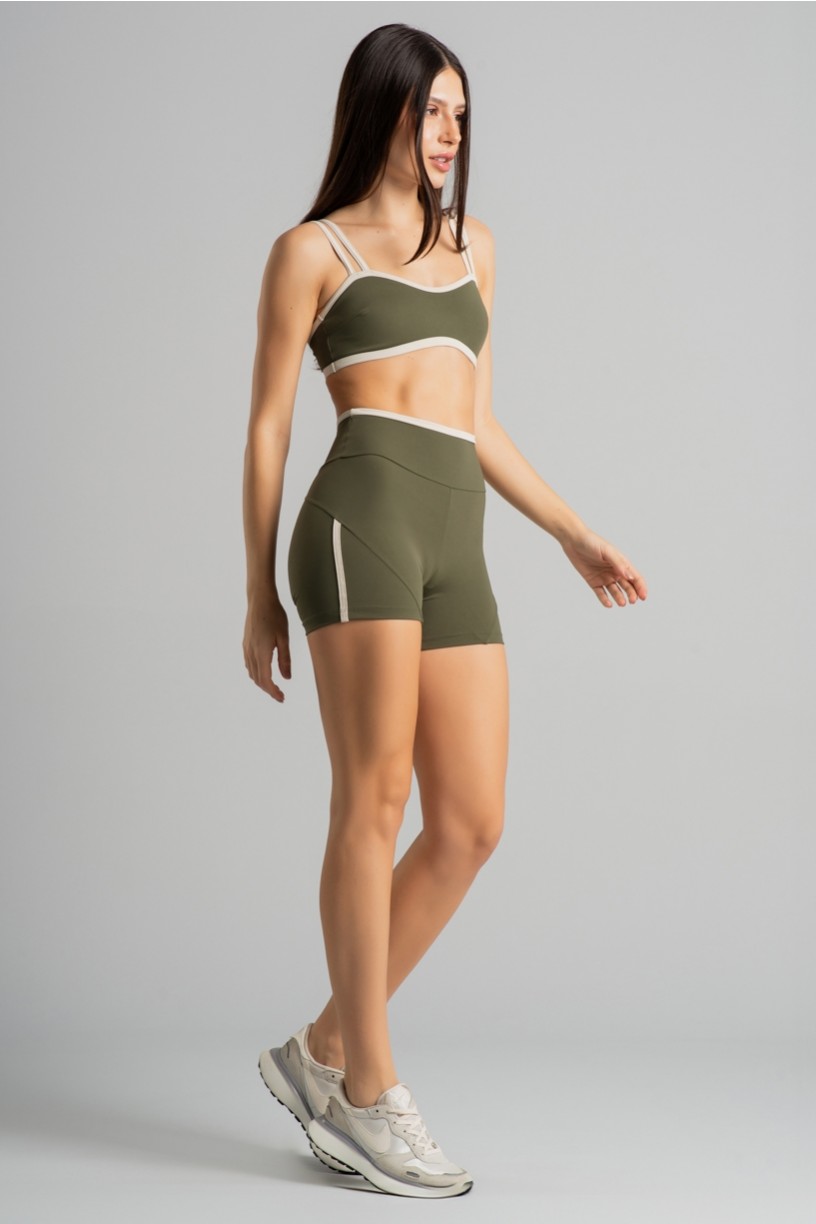 K4695-C_Short_com_Chapado_e_Vira_Militar__Off-White__Ref:_K4695-C