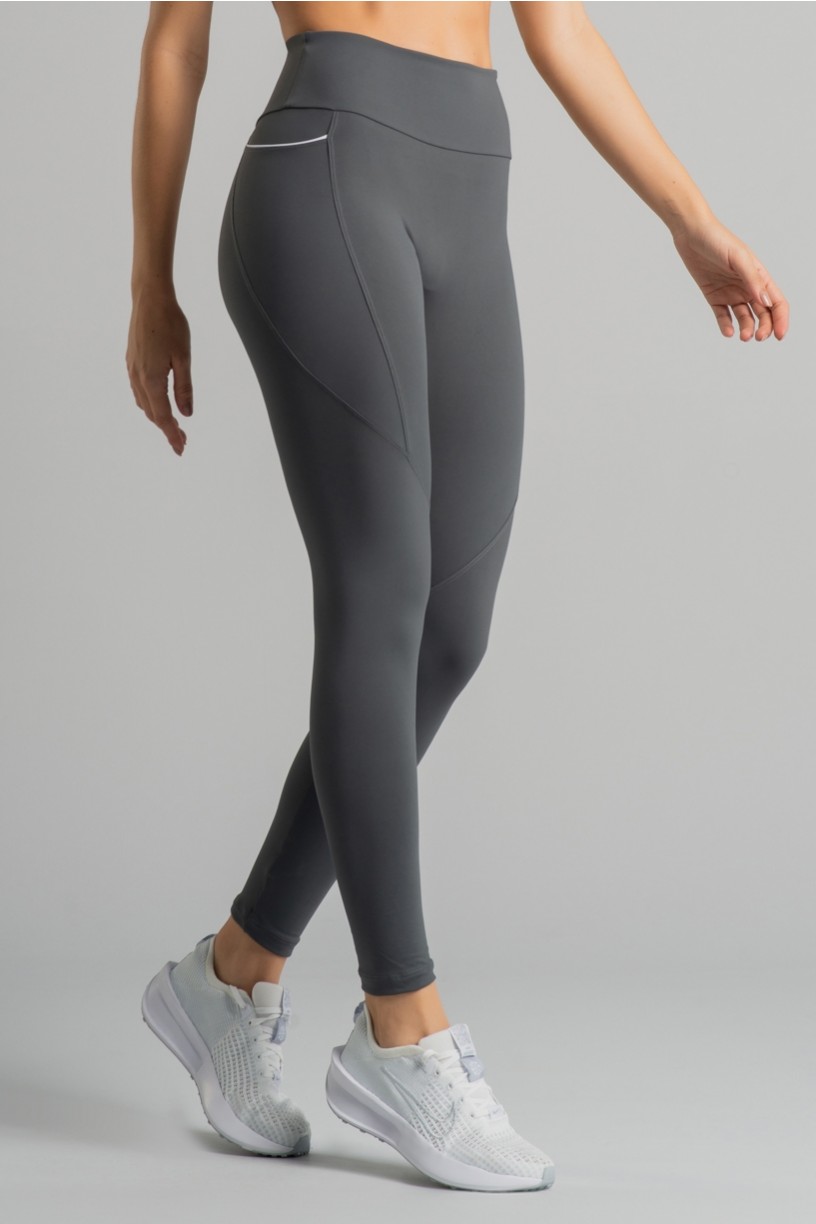 K4849-B_Calca_Legging_com_Detalhe_de_Vivo_nos_Bolsos_Grafite__Branco__Ref:_K4849-B