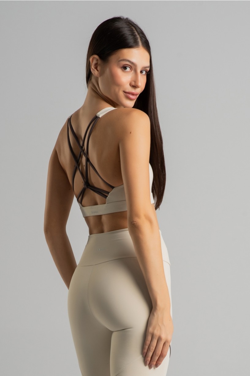 K4857-A_Top_com_Alcas_Entrelacadas_nas_Costas_Off-White__Trufa__Ref:_K4857-A