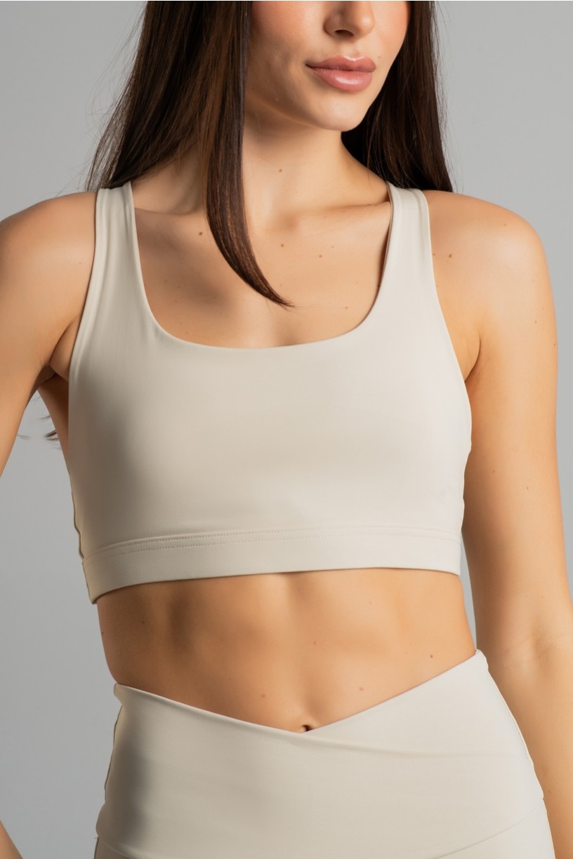 K4857-A_Top_com_Alcas_Entrelacadas_nas_Costas_Off-White__Trufa__Ref:_K4857-A