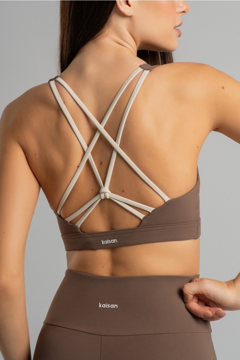 K4857-B_Top_com_Alcas_Entrelacadas_nas_Costas_Capuccino__Off-White__Ref:_K4857-B