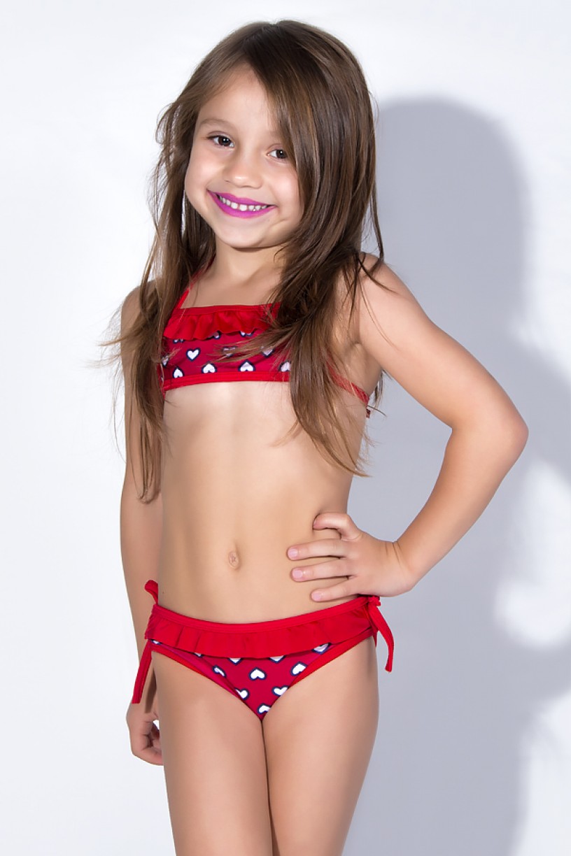 Biquini Estampado com Babado Infantil (Vermelho com Corações Brancos / Vermelho) | Ref: DVBQ26-002