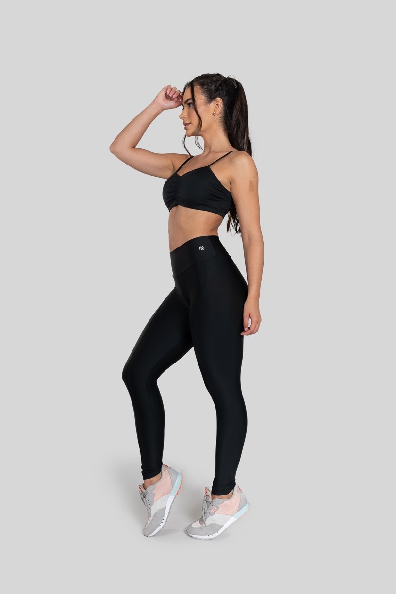 Calça Legging com Recorte Curvo e Pesponto (Preto) | Ref: K2886-A