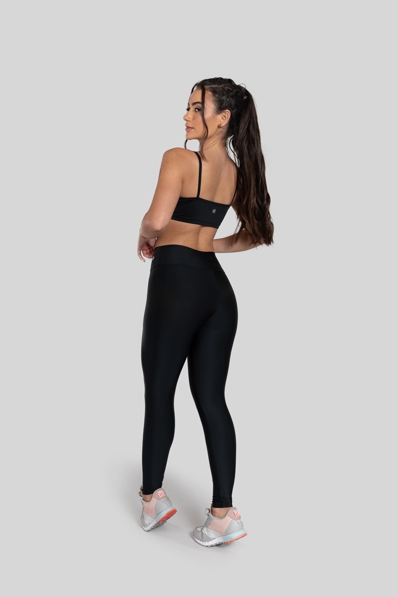 Calça Legging com Recorte Curvo e Pesponto (Preto) | Ref: K2886-A