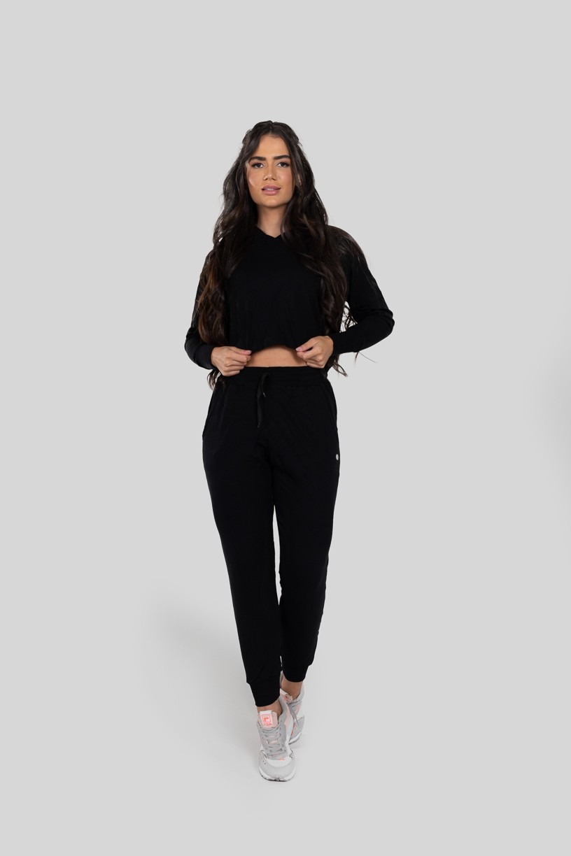Calça Jogger Lisa de Moletom (Preto) | Ref: K2897-A