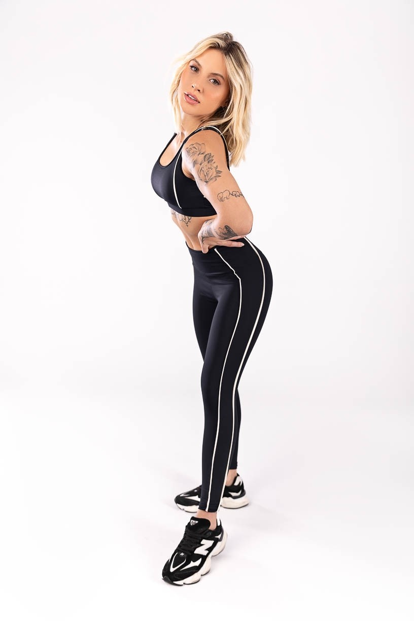 K4045-A_Calca_Legging_com_Lateral_Inteira_e_Vivo_Preto__Off_White__Ref:_K4045-A