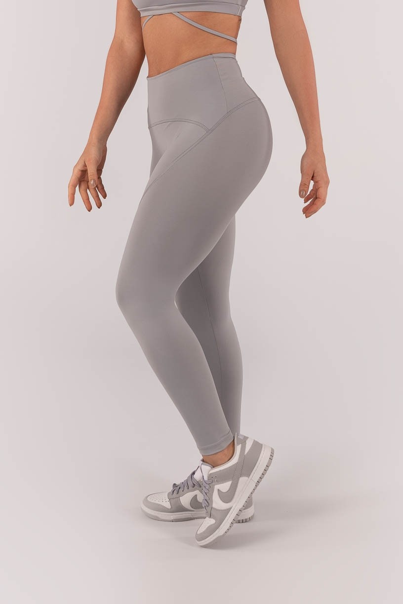 Calça Legging sem Gancho com Cós em V (Cinza) | Ref: K4132-A