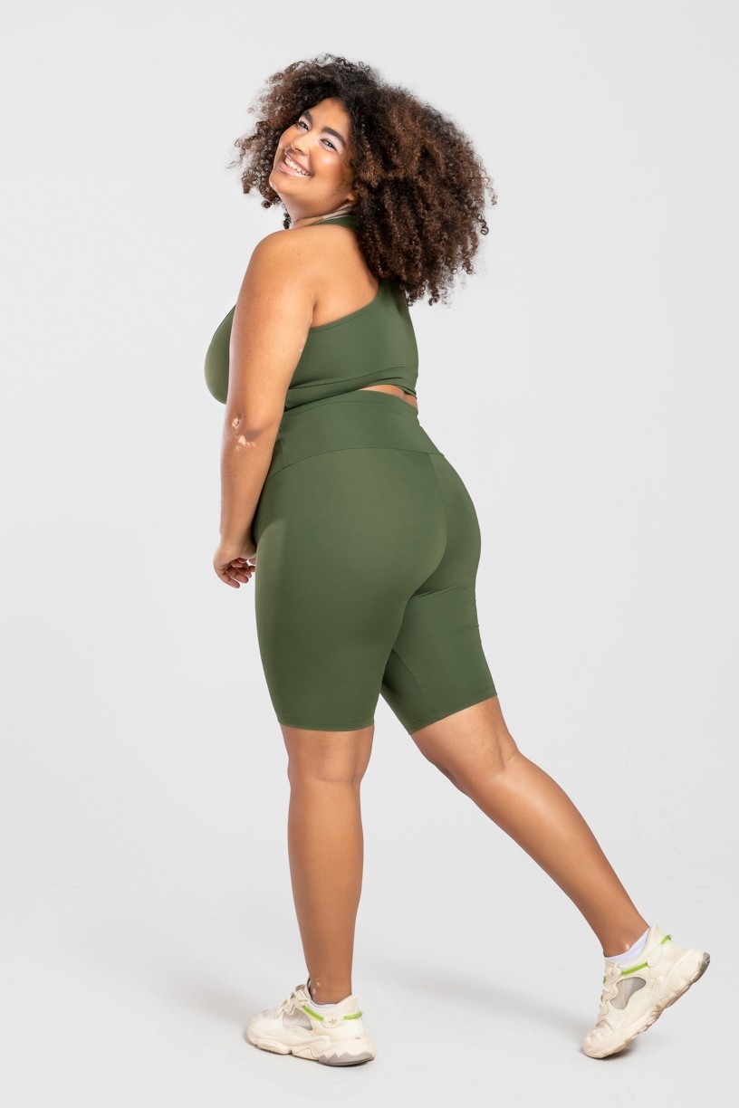 Bermuda Ciclista Básica Plus Size (Verde Militar) | Ref: KP3078-E