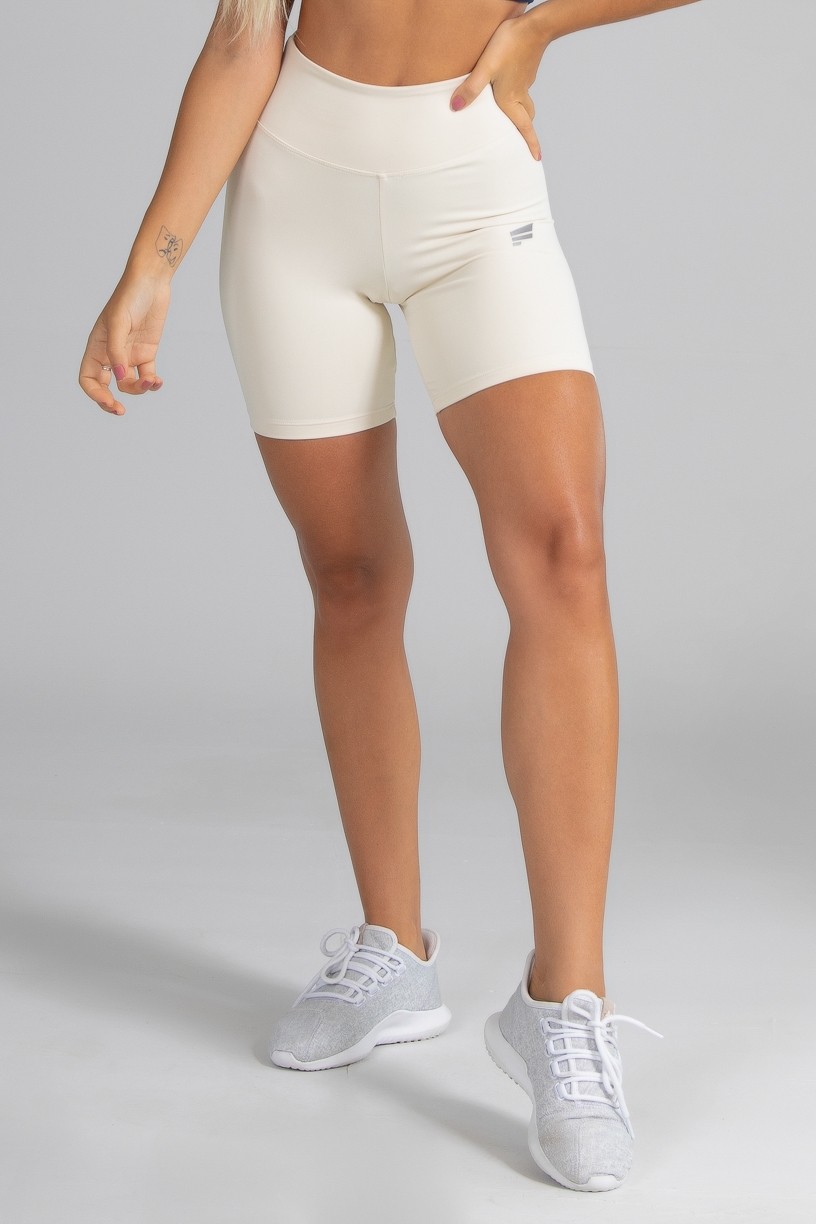Bermuda de Poliamida Básica (Off-White) | Ref: GO3-D