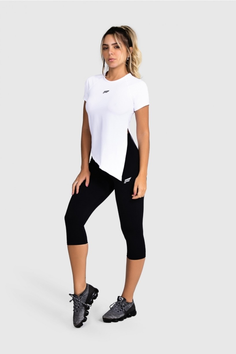 Blusa Fitness Manga Raglan E Recorte Assimetrico (Branco) | Ref: GO79-C