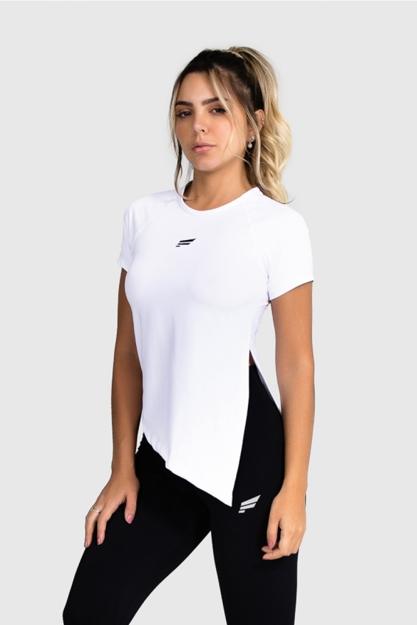 Blusa Fitness Manga Raglan E Recorte Assimetrico (Branco) | Ref: GO79-C