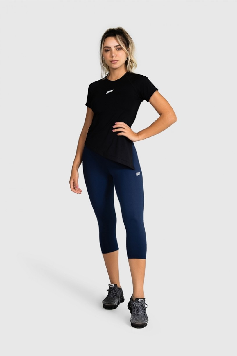 Blusa Fitness Manga Raglan E Recorte Assimetrico (Preto) | Ref: GO79-A