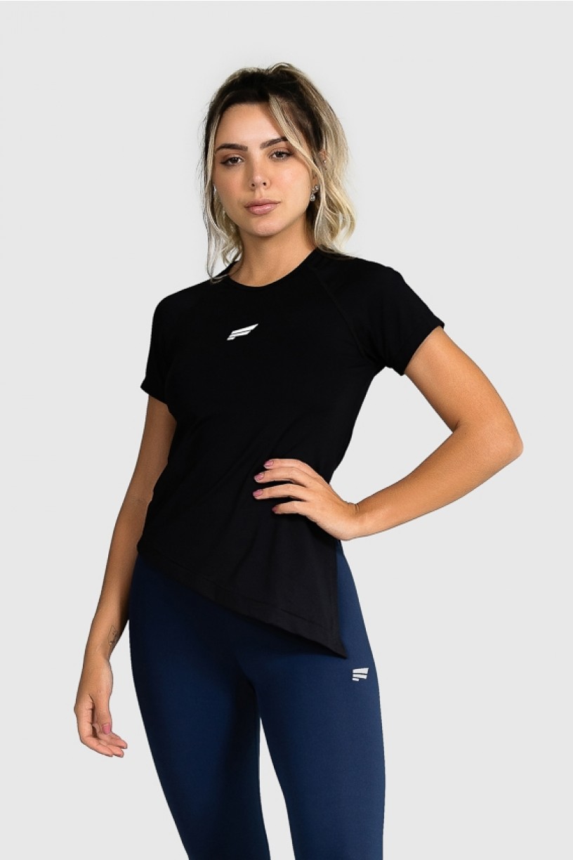 Blusa Fitness Manga Raglan E Recorte Assimetrico (Preto) | Ref: GO79-A