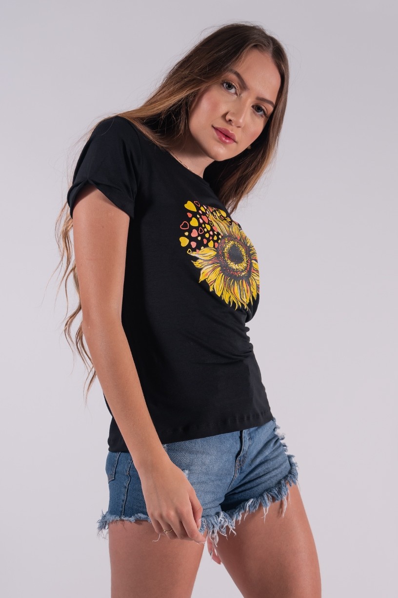 Blusa Nózinho com Silk Girassol e Corações (Preto) | Ref: K2833-A