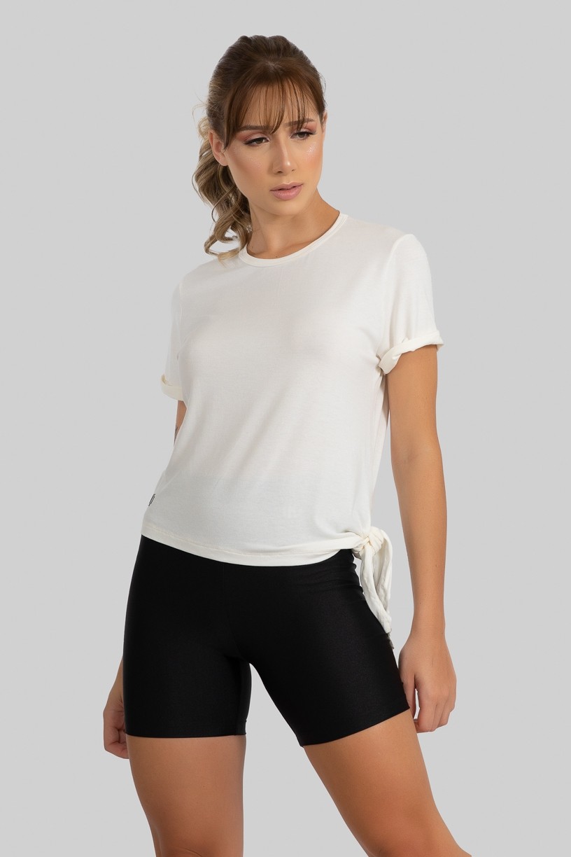 Blusa Viscolycra com Detalhe de Amarrar Lateral (Off-White) | Ref: GO400-E