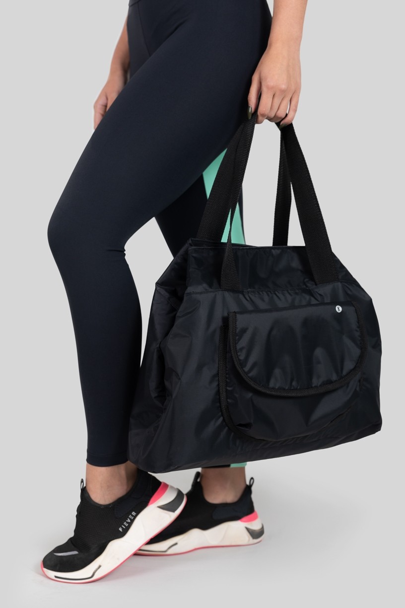 Bolsa Fitness de Ombro com Silk (Preto / Prata) | Ref: K3203-B
