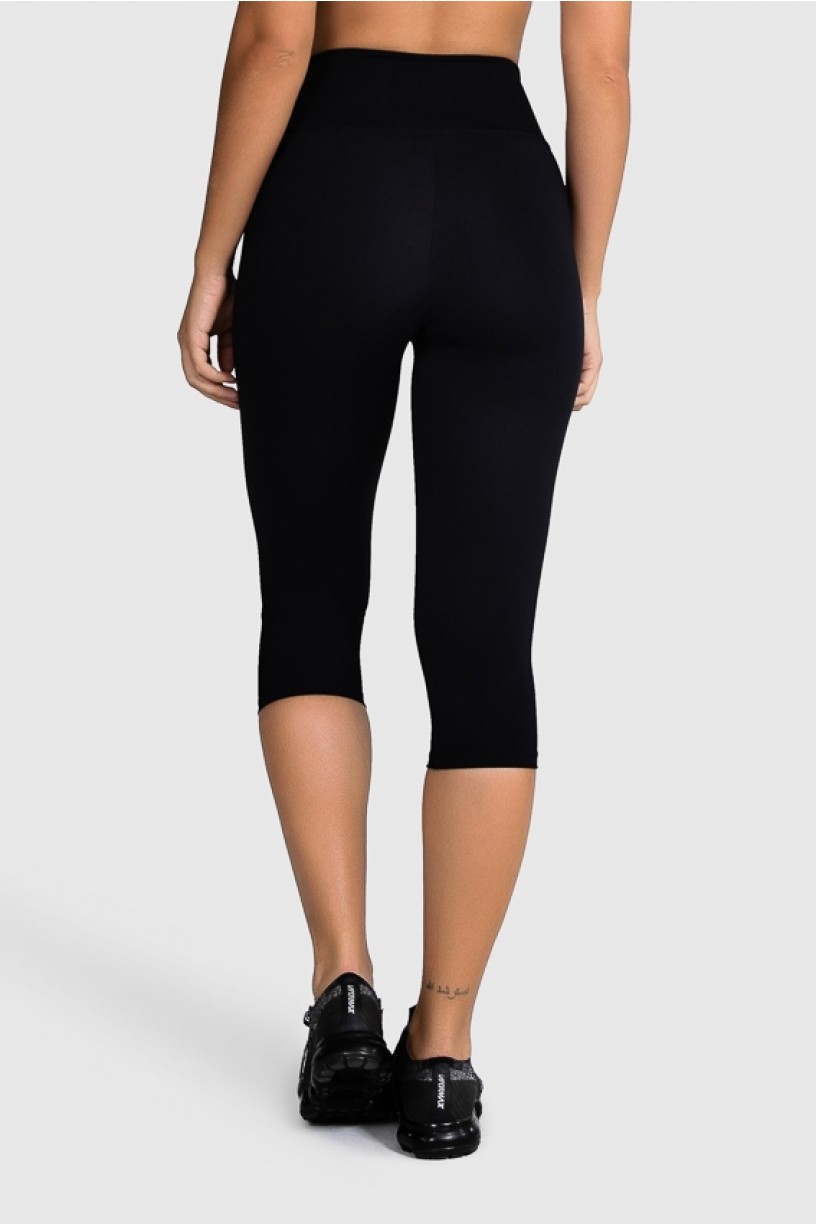 Calça Corsário Fitness Básica (Preto) | Ref: GO2-A