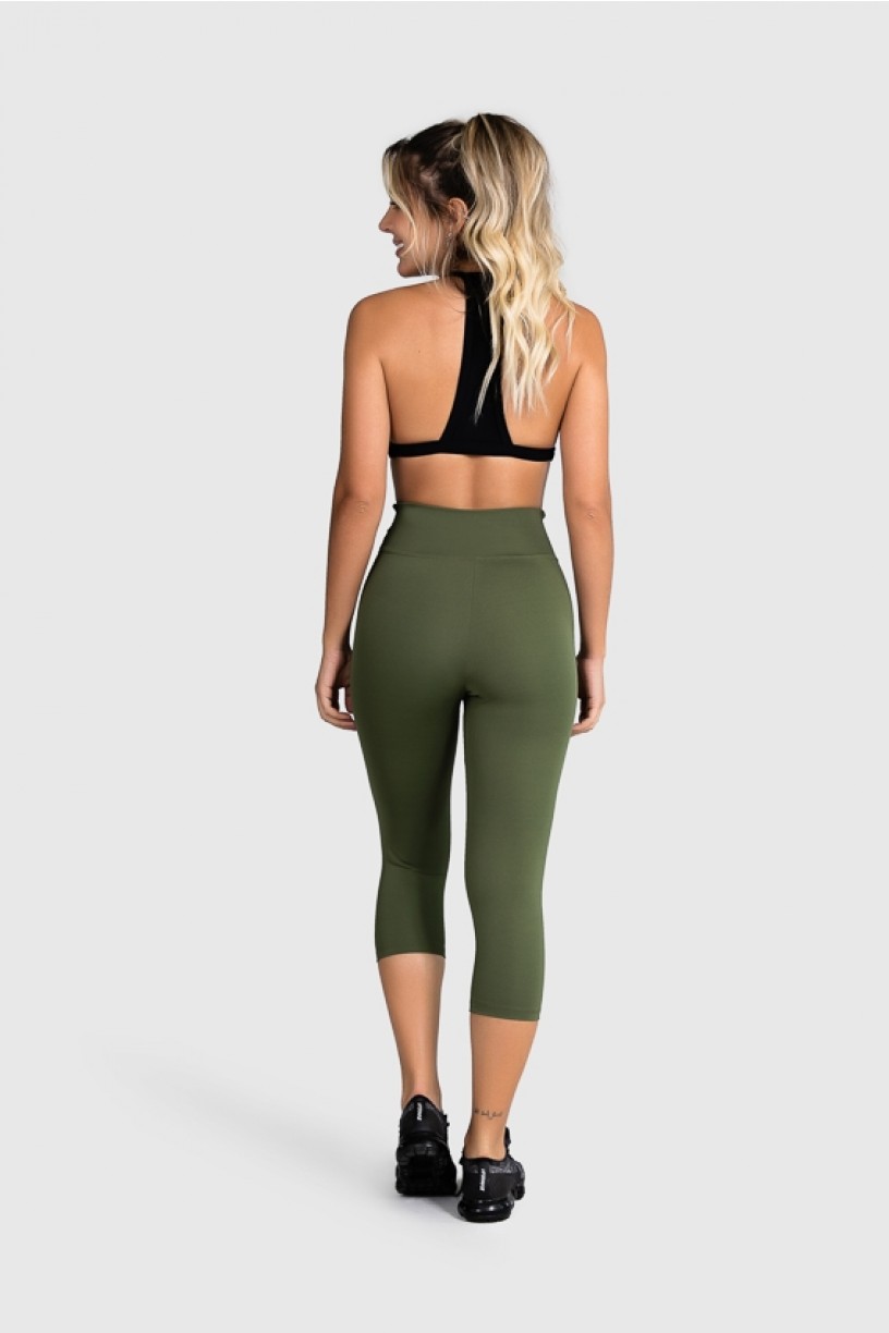 Calça Corsário Fitness Básica (Verde Militar) | Ref: GO2-I