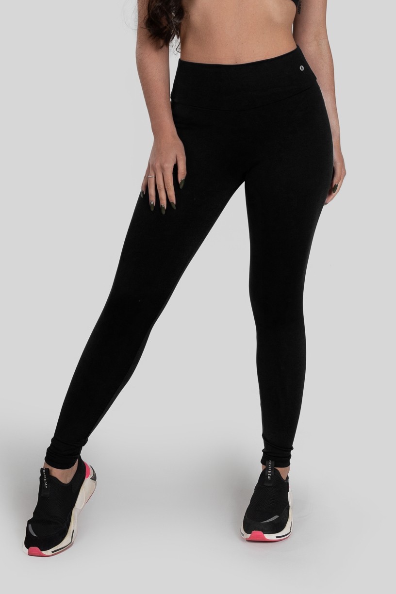 Calça Legging Básica de Poliamida (Preto)  Ref K3185-F