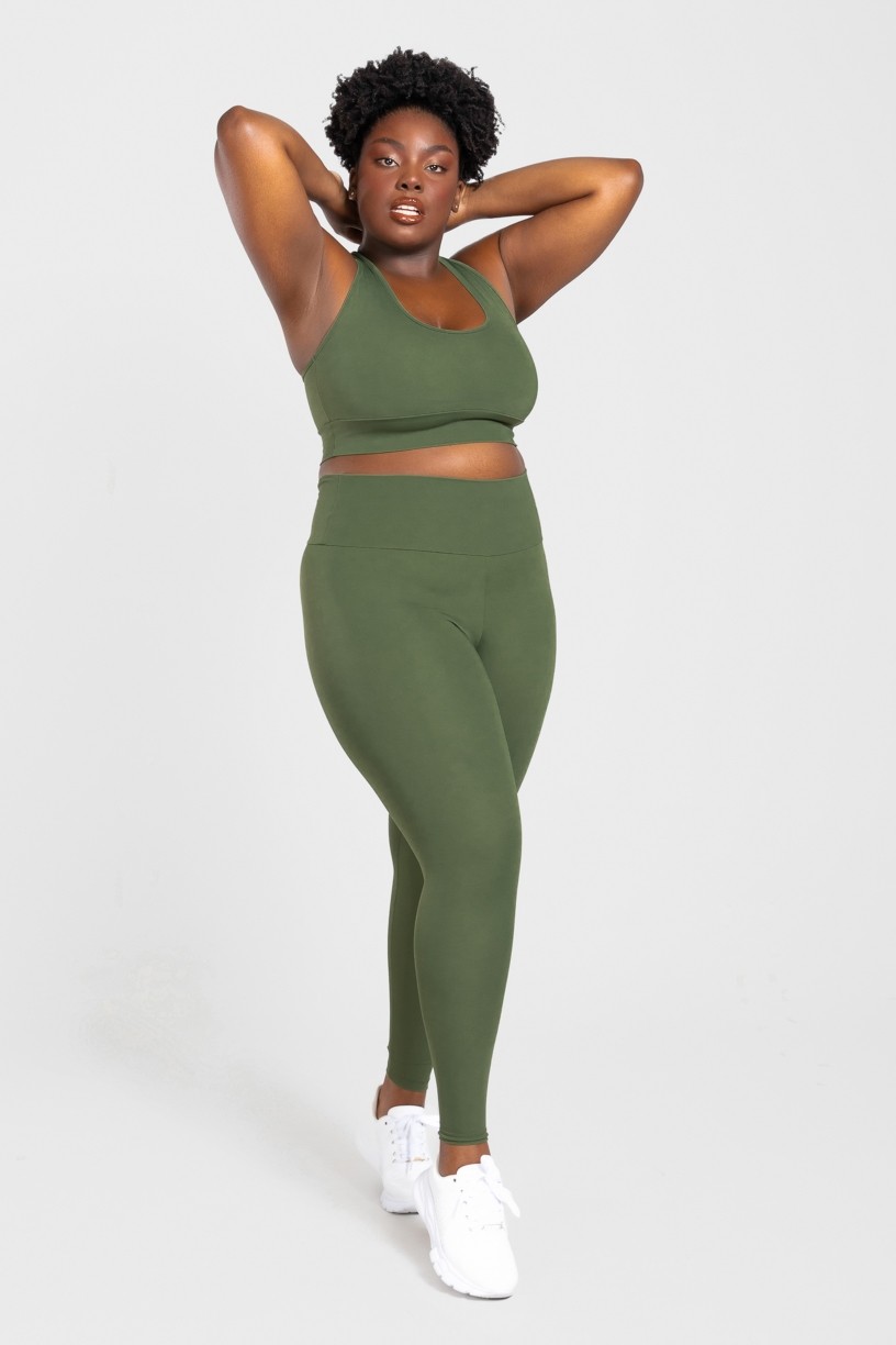 Calça Legging Básica Plus Size (Verde Militar) | Ref: KP3074-E