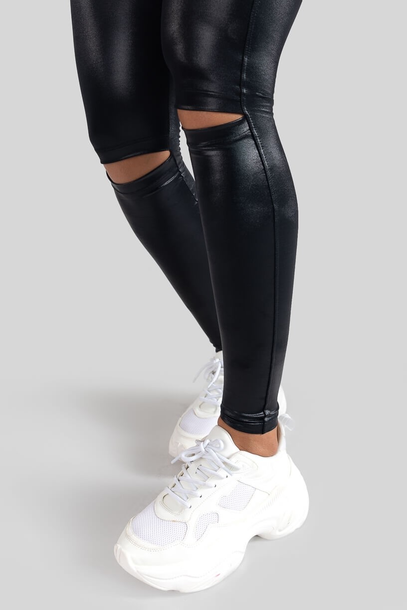 Calça Legging Cirrê com Abertura no Joelho (Preto) | Ref: K3099-A