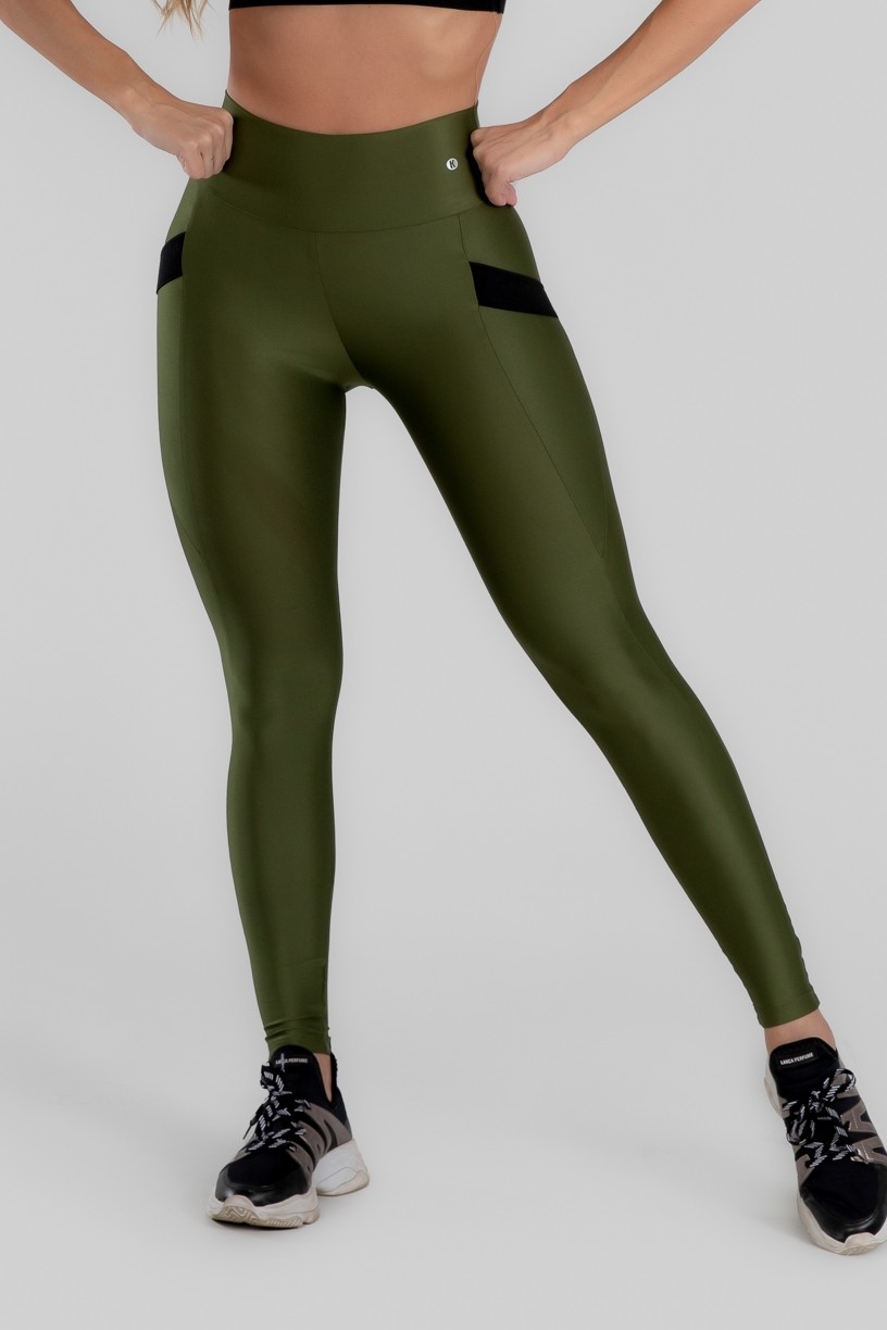 Calça Legging com Bolso e Detalhe em Elástico (Verde Militar) | Ref: K2946-E