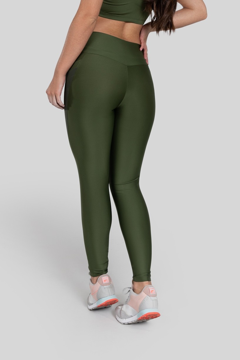 Calça Legging com Bolso em Tule (Verde Militar)  Ref K2871-E