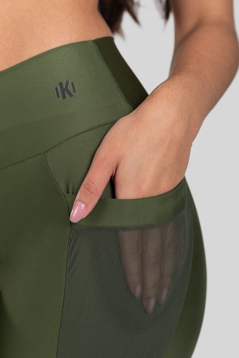 Calça Legging com Bolso em Tule (Verde Militar)  Ref K2871-E