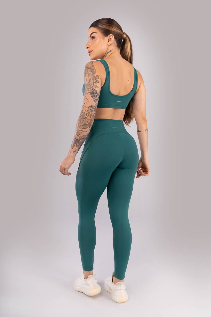K4442-B_Calca_Legging_com_Bolsos_nas_Laterais_Do_Cos_Verde_Esmeralda__Ref:_K4422-B
