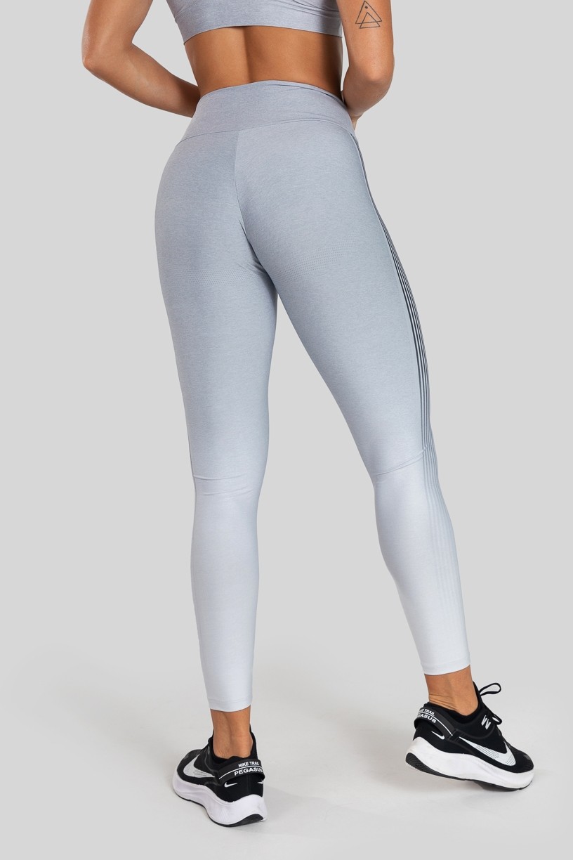 Calça Legging com Cós Duplo Estampa Digital (Gray Lane) | Ref: K3065-B