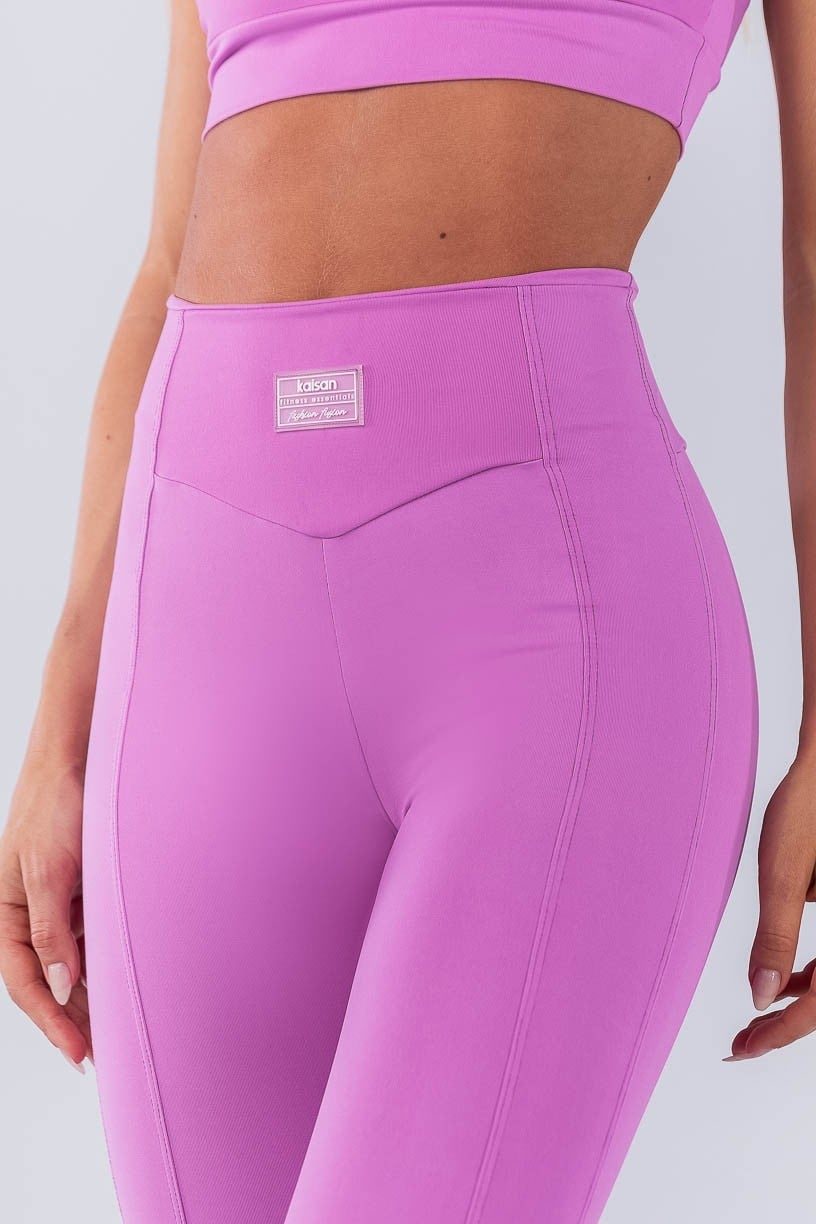 Calça Legging com Cós em V e Recortes (Aurora) | Ref: K4200-F