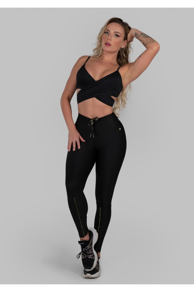 Calça Legging com Cadarço Metálico e Vivo (Preto / Ouro) | Ref: K2986-B