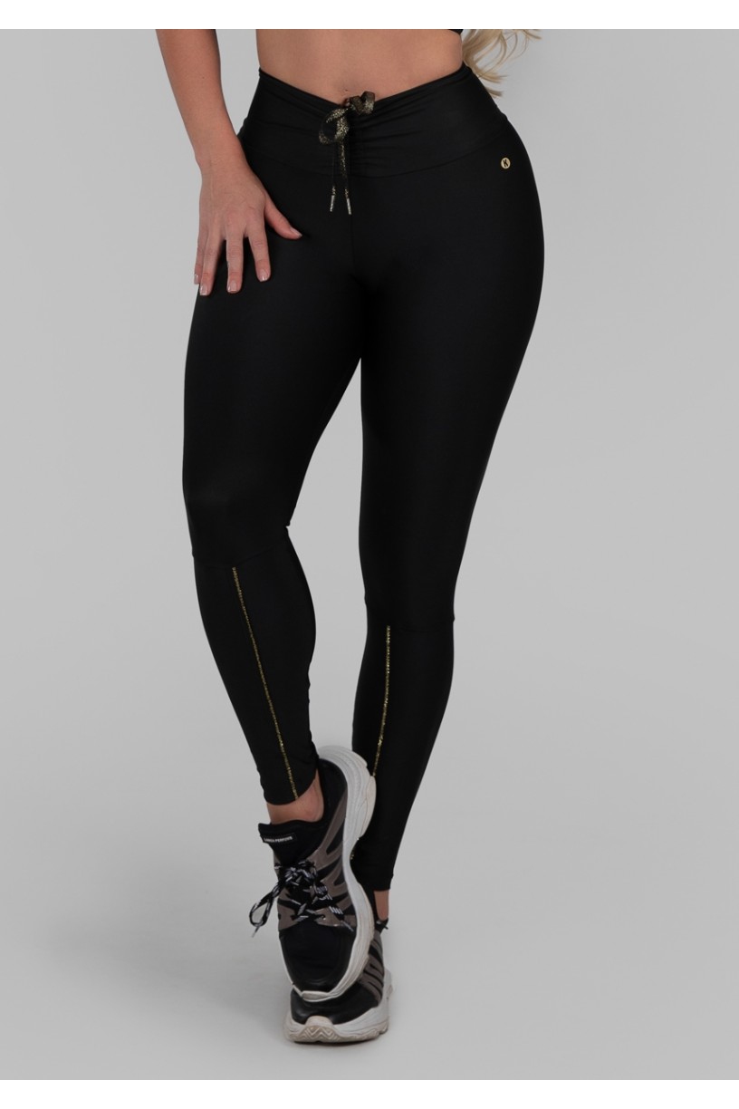 Calça Legging com Cadarço Metálico e Vivo (Preto / Ouro) | Ref: K2986-B