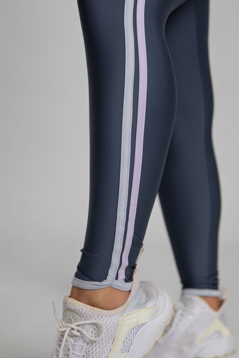 Calça Legging com Chapados na Lateral (Chumbo / Lilás / Gelo) | Ref: K2877-C