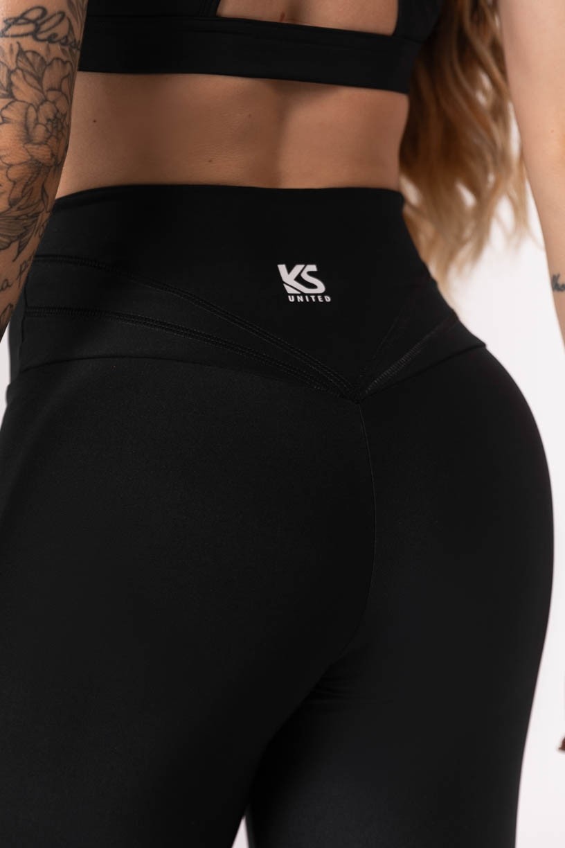 Calça Legging com Cobertura no Cós Costas (Preto) | Ref: K3776-A