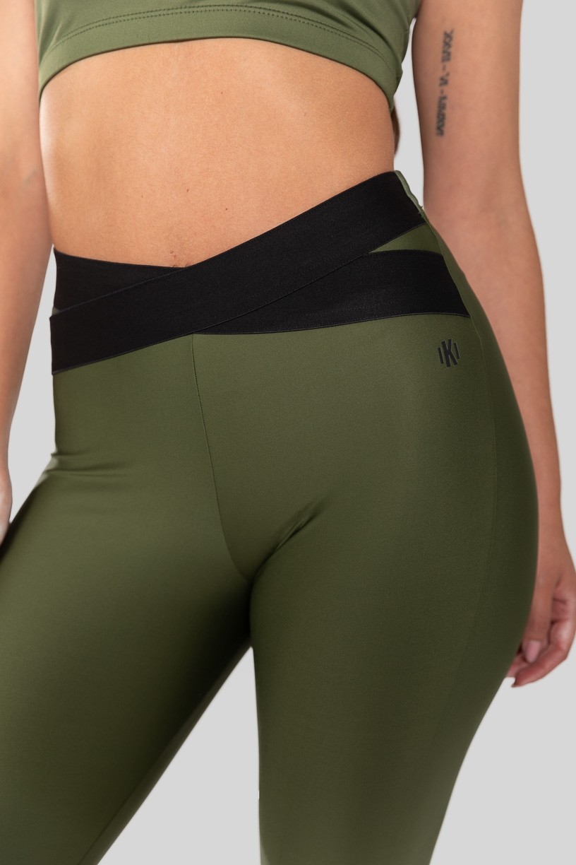 Calça Legging com Elástico em X (Verde Militar  Preto)  Ref K2875-E