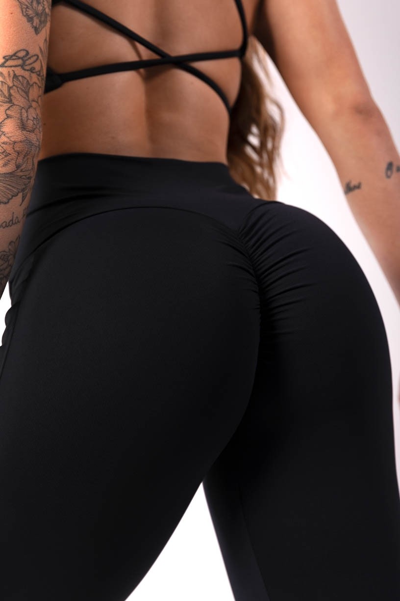 K3445-A_Calca_Legging_com_Franzido_e_Bolso_Preto__Ref:_K3445-A